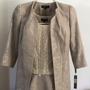 Tahari Luxe 3-piece skirt suit set. Size 8. NWT